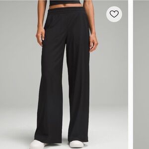 Lululemon athletica swift mid rise wide leg pant